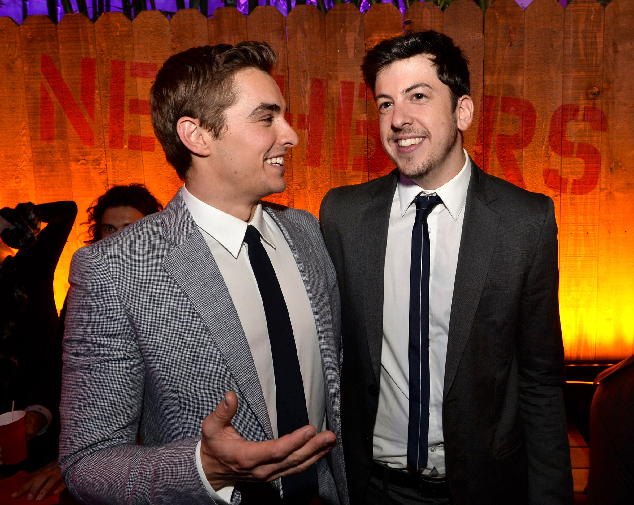 Dave Franco and Christopher Mintz-Plasse at event of Kaimynai (2014)
