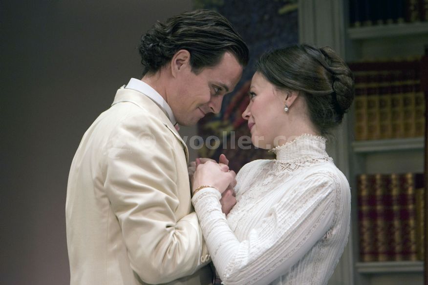 William Ellis (Algernon) & Rebecca Night (Cecily) 