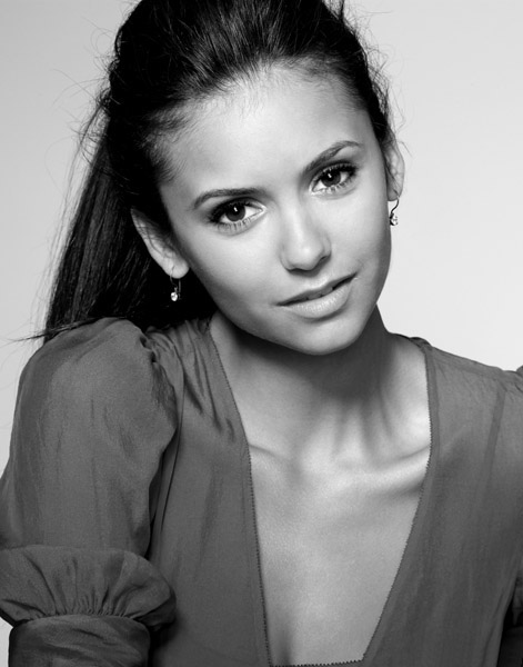 Nina Dobrev