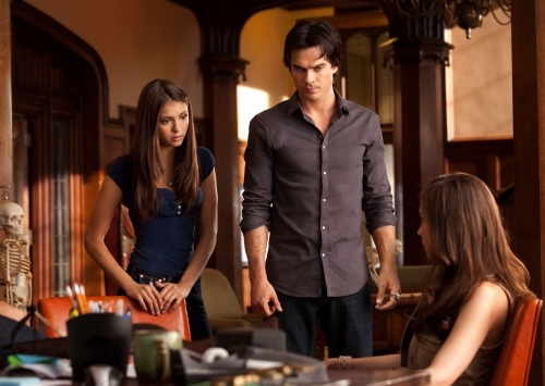 Still of Ian Somerhalder, Courtney Ford and Nina Dobrev in Vampyro dienorasciai (2009)