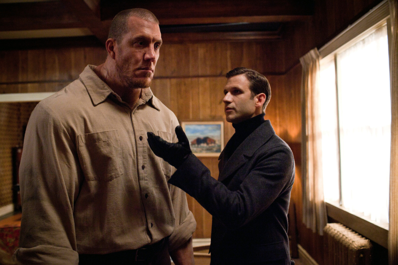 Still of John DeSantis and Bernhard Forcher in Supernatural (2005)