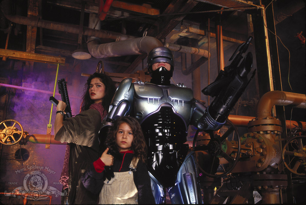 Still of Jill Hennessy and Robert John Burke in RoboCop 3 (1993)