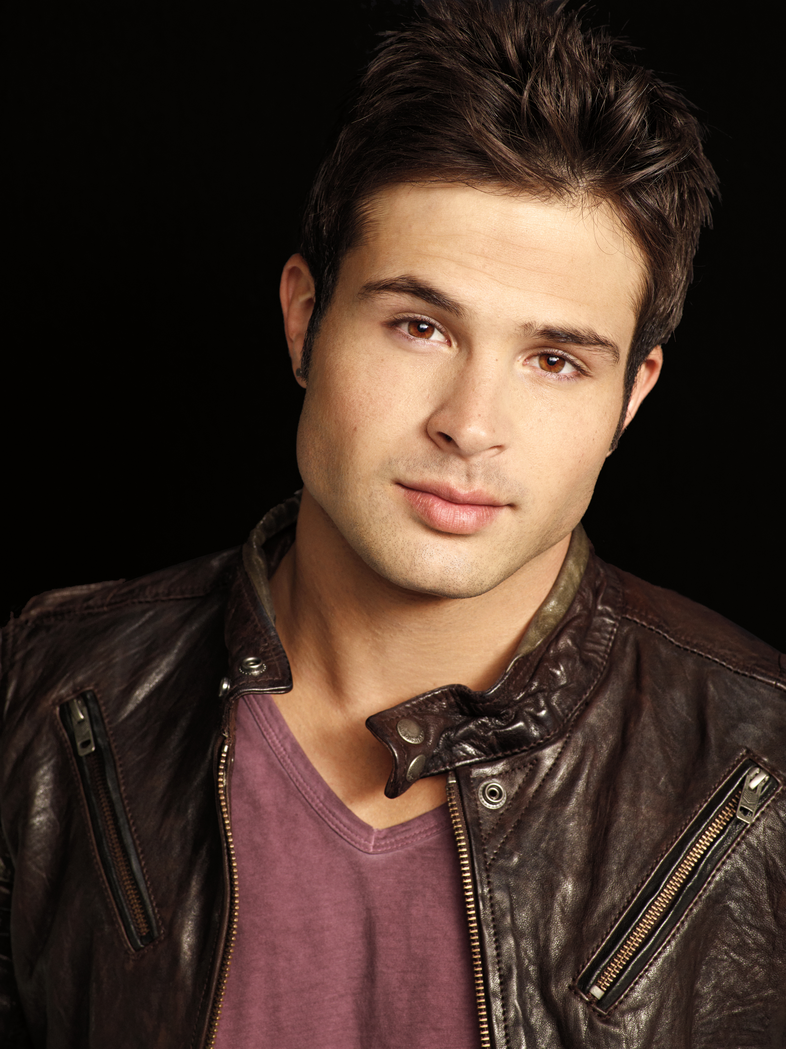 Cody Longo as Eddie Duran in Hollywood Heights 2013