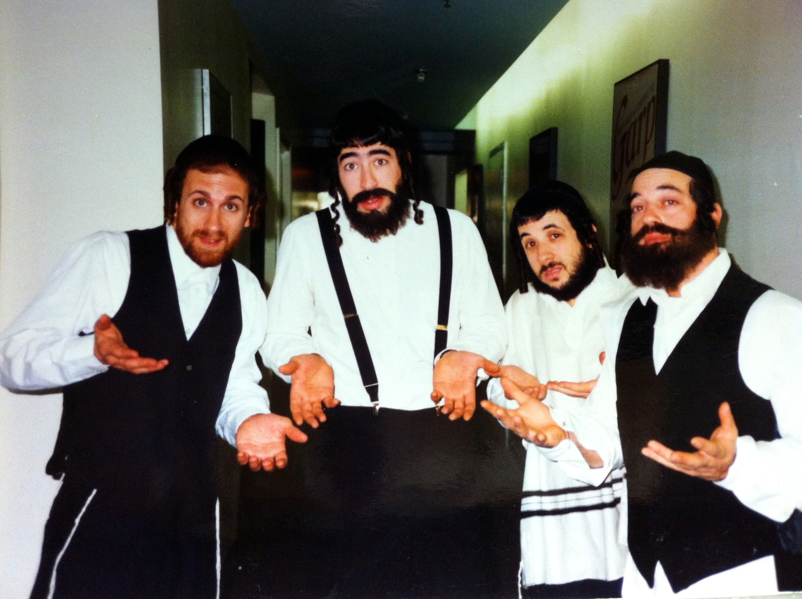 Hasidim Core - Looking for Melanie Griffith in 