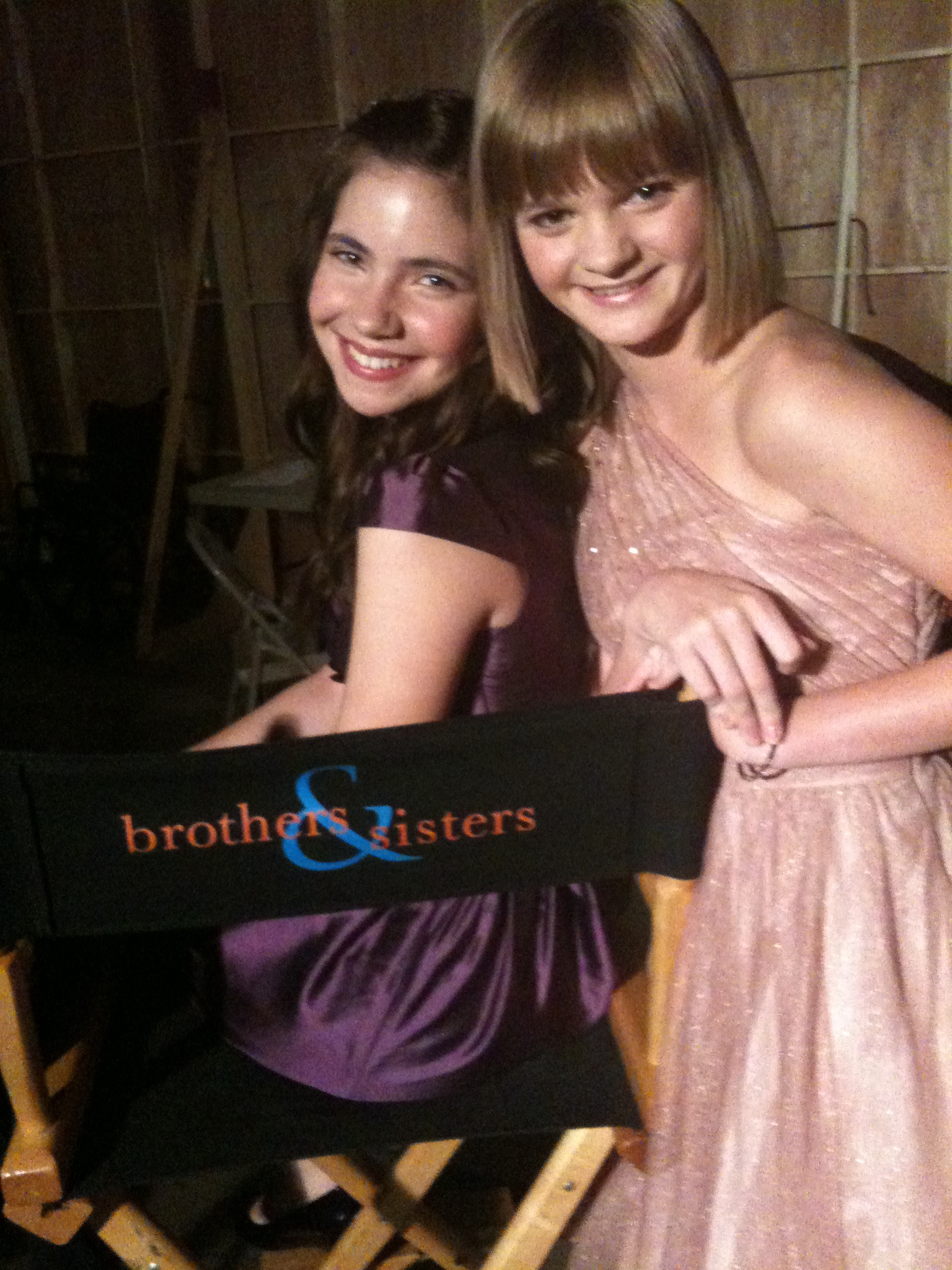 Nicole & Kerris Dorsey on set of Brothers & Sisters
