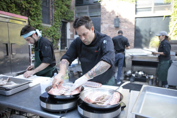 Still of Marcel Vigneron and Michael Isabella in Top Chef (2006)