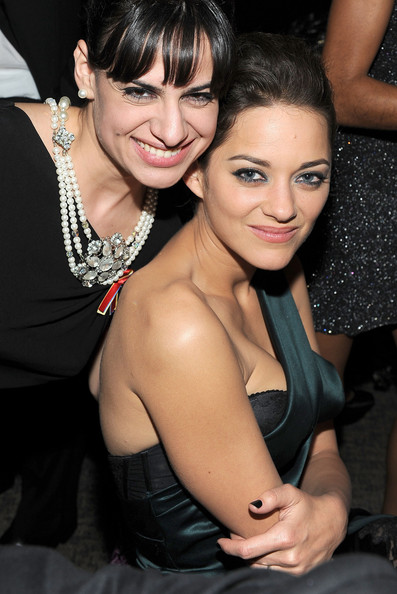 Marion Cotillard and Elena Levon. Golden Globes 2010