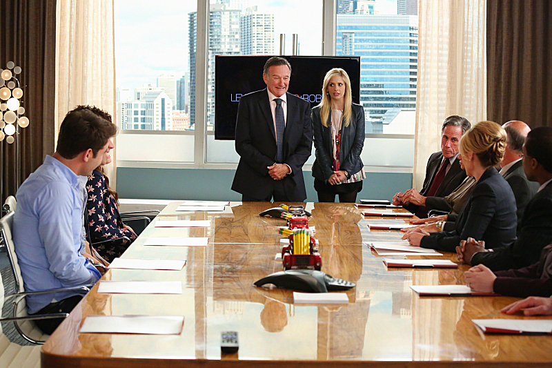 Still of Robin Williams and Richard Cartwright in The Crazy Ones (2013)