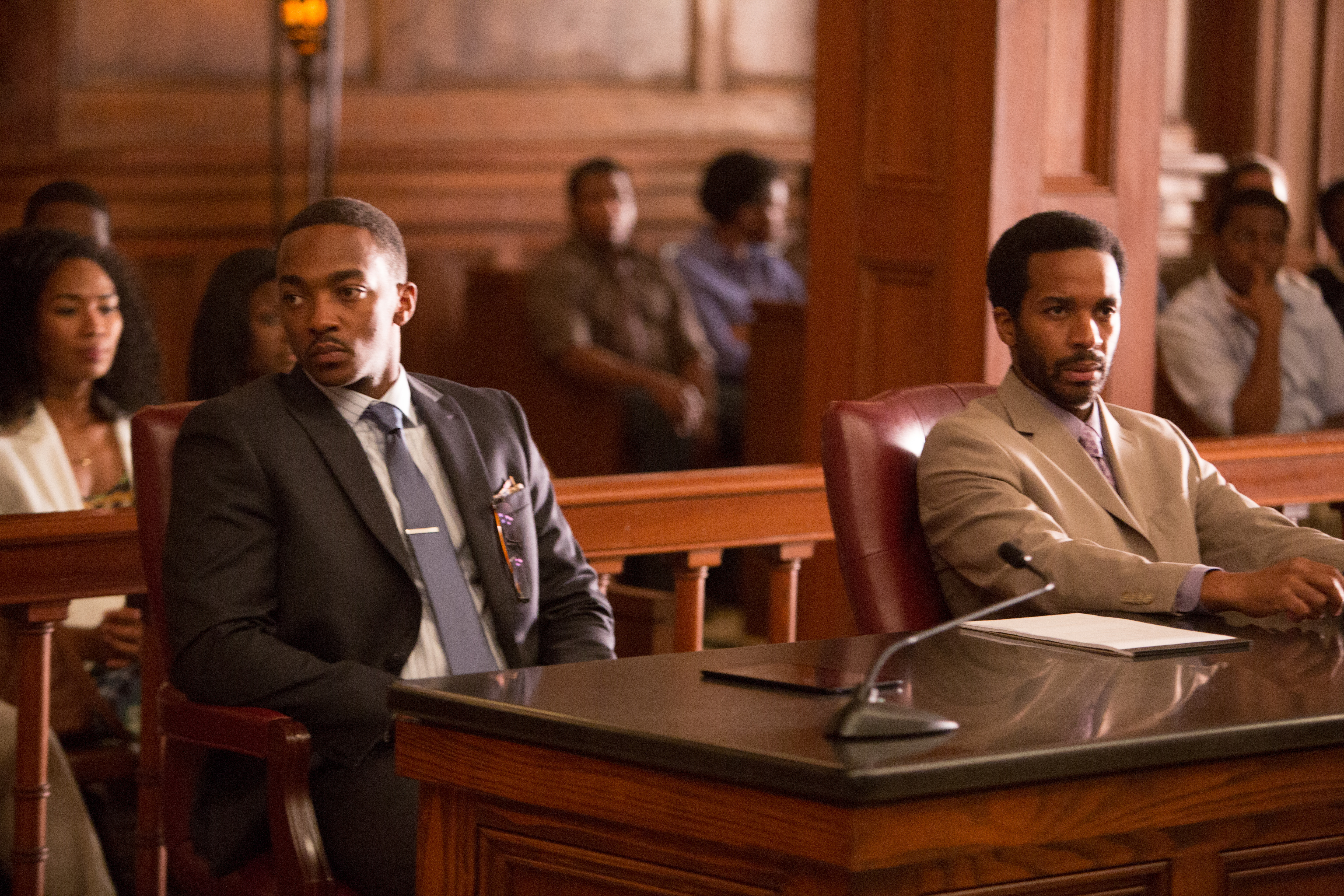 Still of Anthony Mackie and André Holland in Black or White (2014)