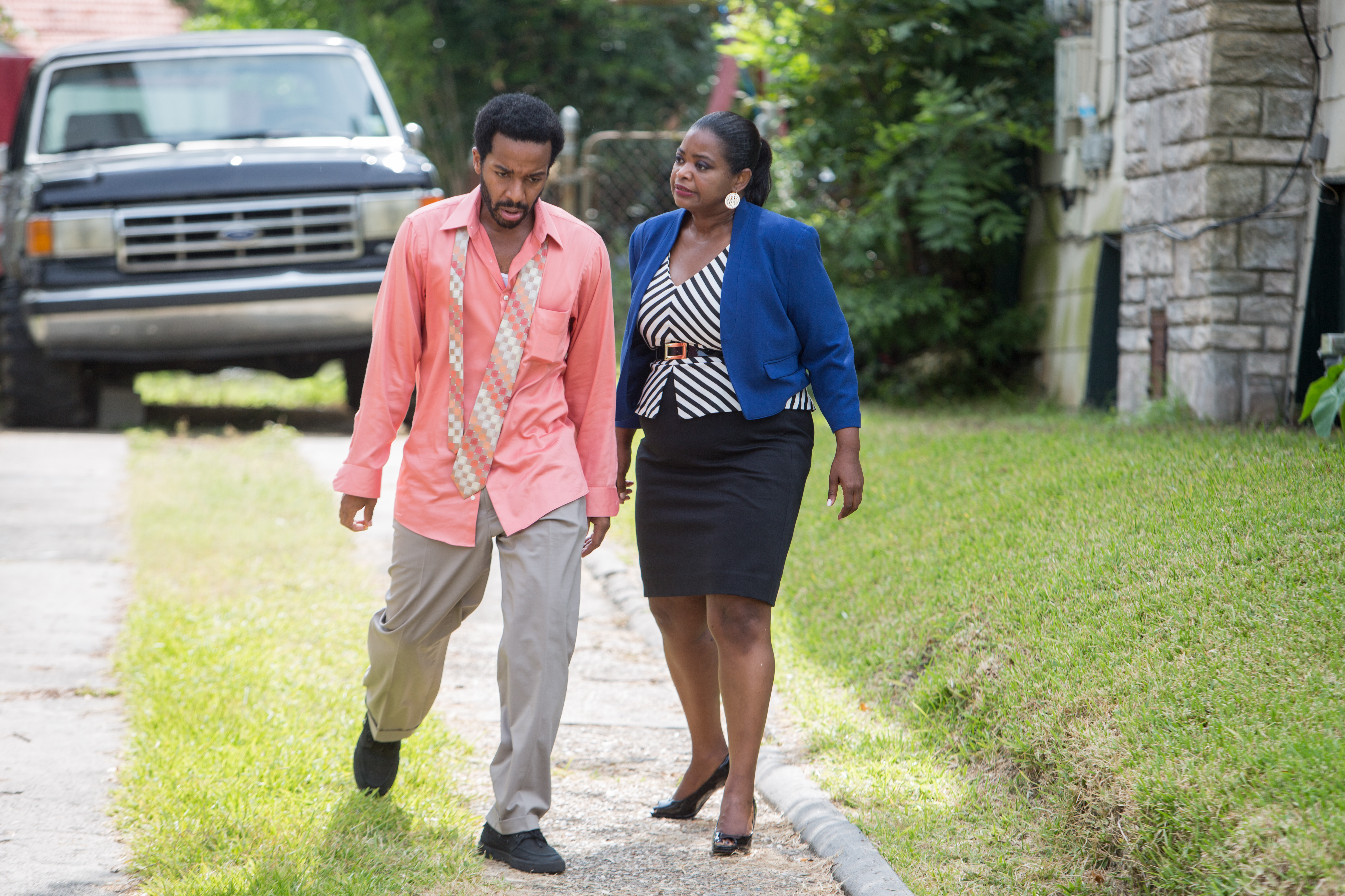 Still of Octavia Spencer and André Holland in Black or White (2014)