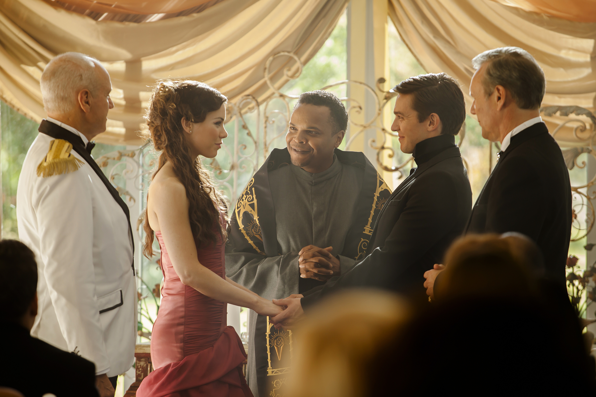 Still of Alan Dale, Anthony Head, Roxanne McKee and Luke Gale in Dominion (2014)