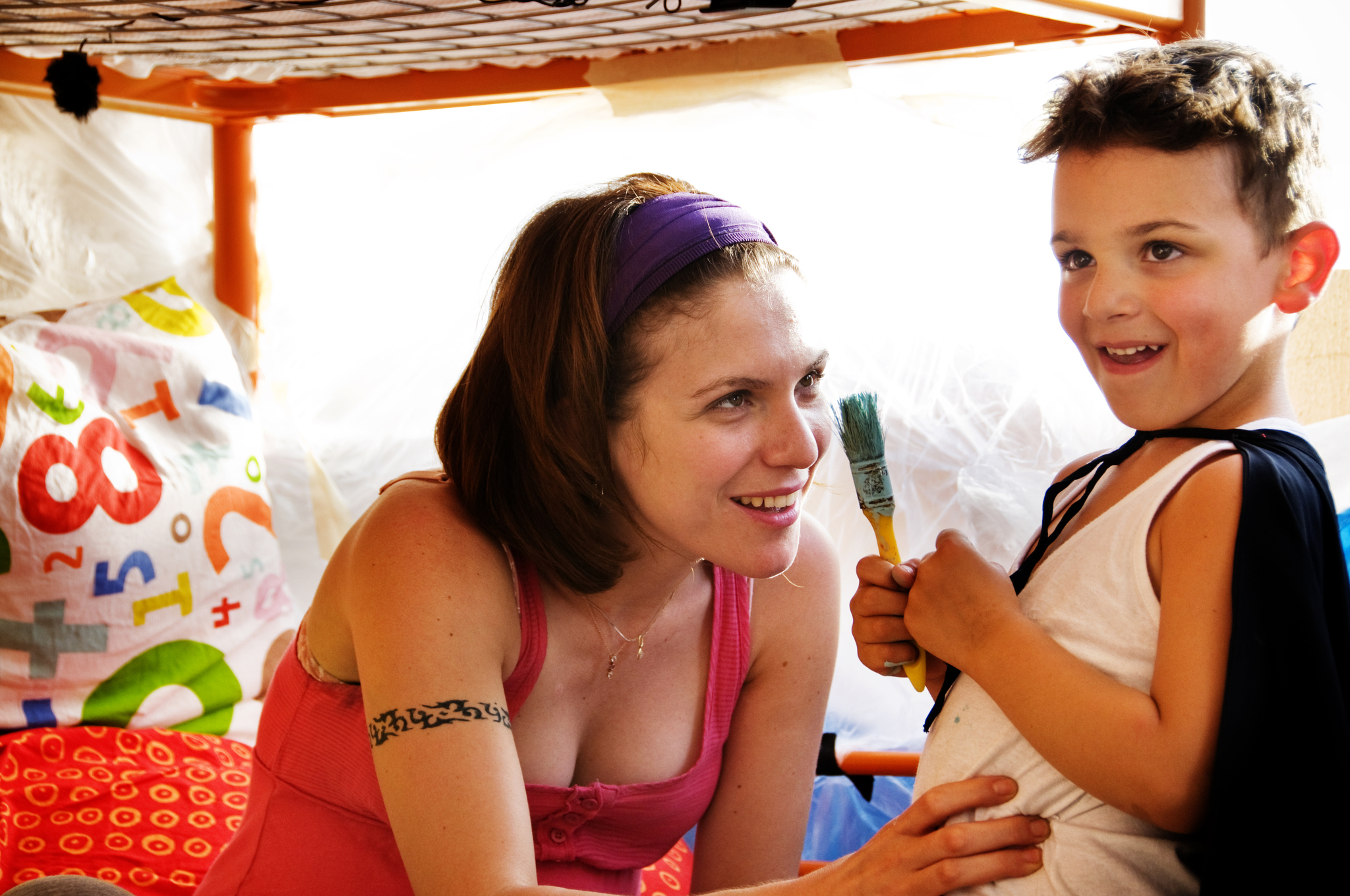 Still of Isabella Ragonese and Guglielmo Luca Giannetti in La nostra vita (2010)