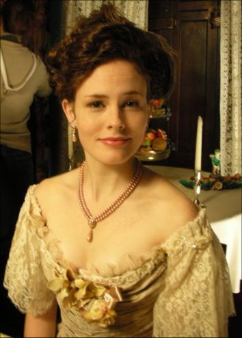 Ellen Adair as Louis's Lady on the set of 
