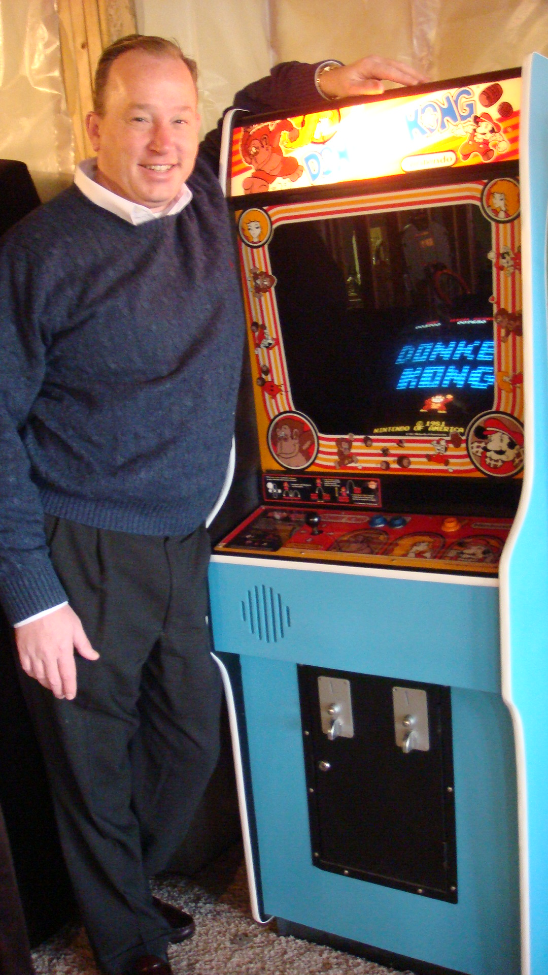 Kansas City Attorney Steve Sanders with his Donkey Kong machine.