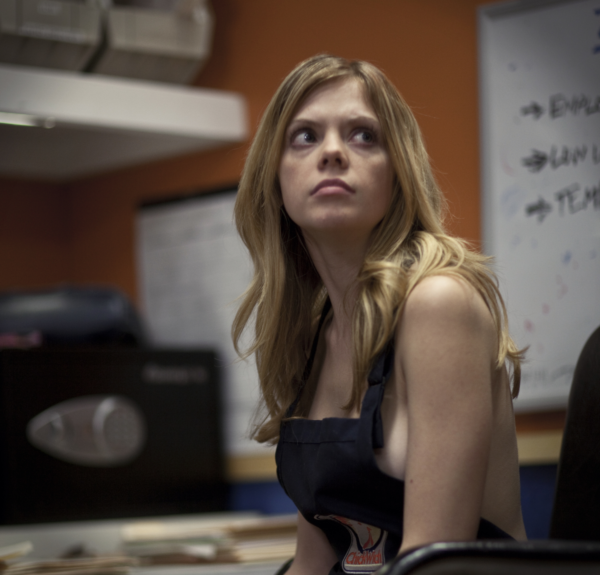 Still of Dreama Walker in Compliance (2012)