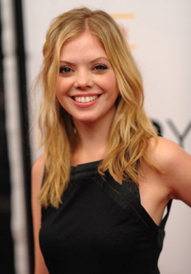 Dreama Walker at event of Keliamieji metai (2010)