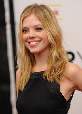 Dreama Walker at event of Keliamieji metai (2010)