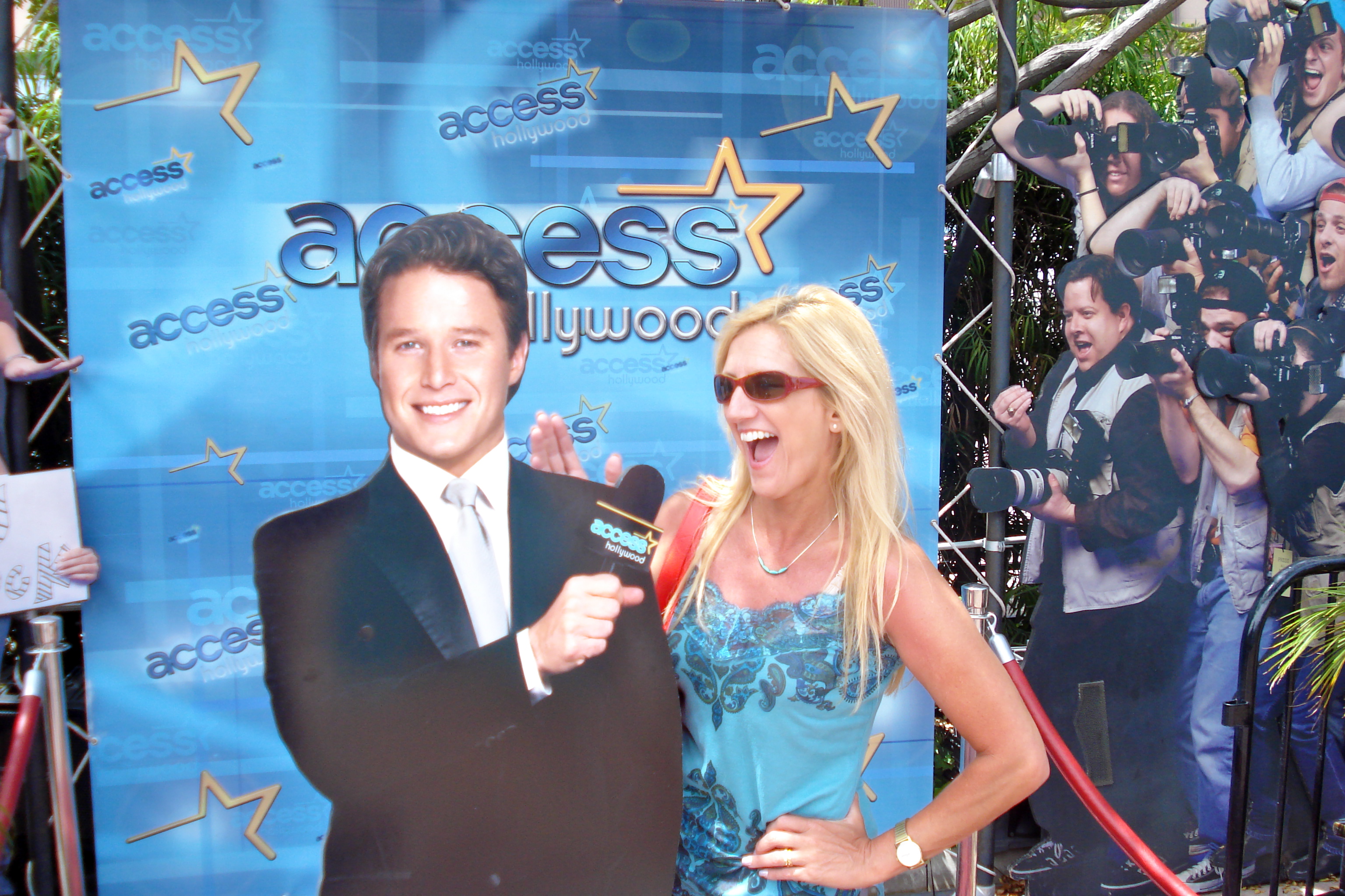 My quick interview with Billy Bush...ha ha!! Universal Studios Hollywood Aug/10