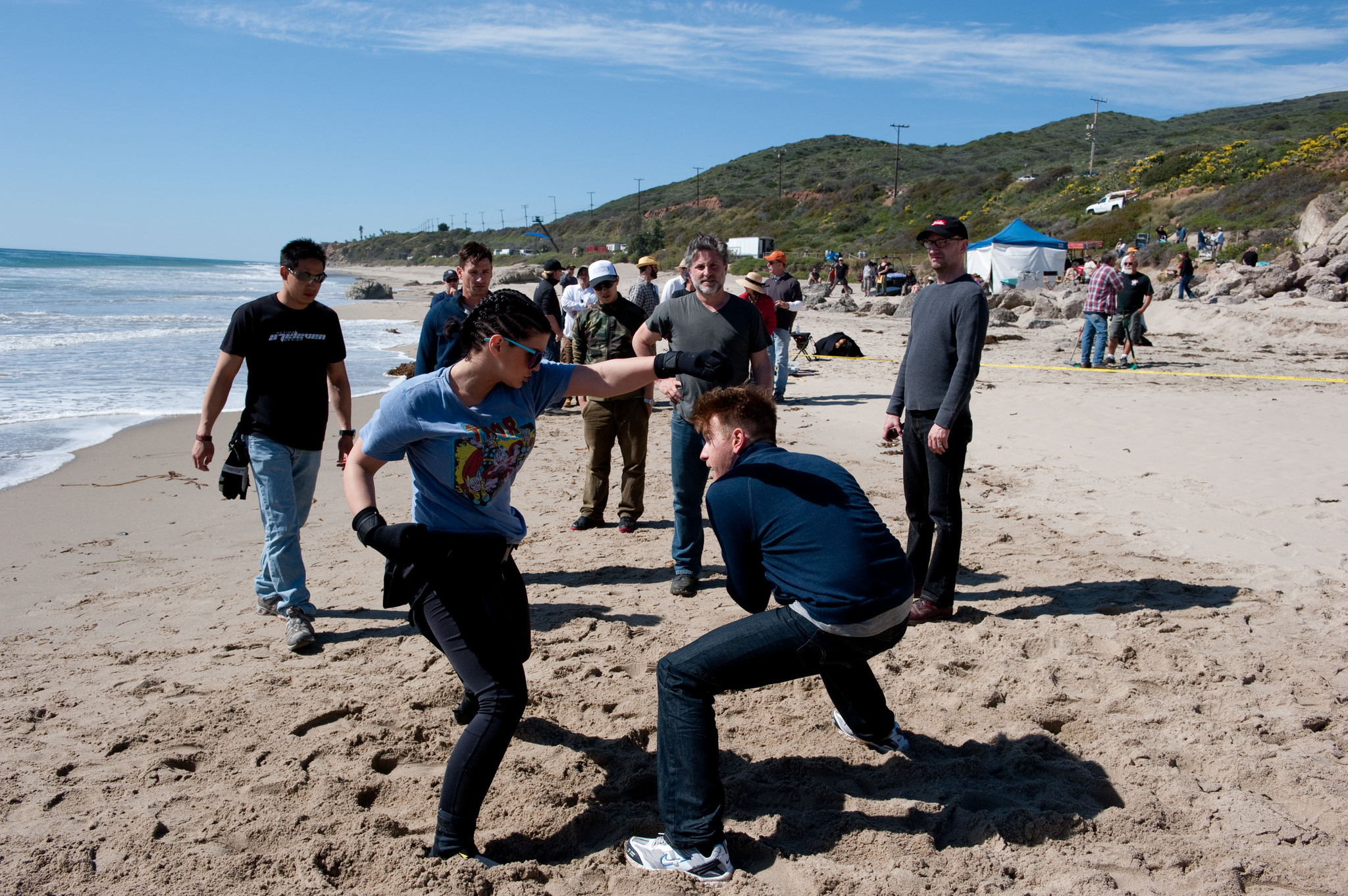 Still of Ewan McGregor, Steven Soderbergh and Gina Carano in Melori Kein. Prarasta kontrole (2011)