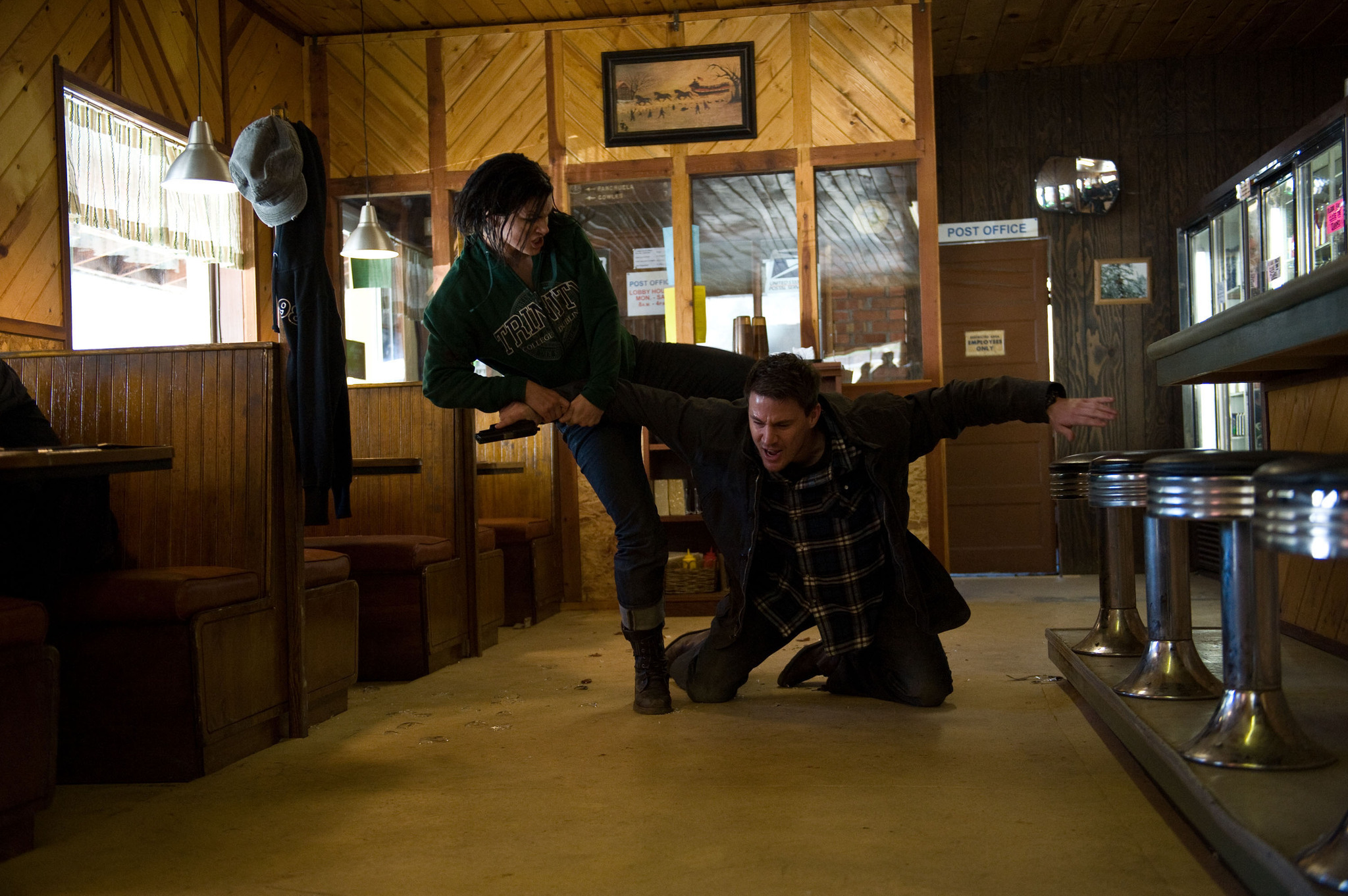 Still of Channing Tatum and Gina Carano in Melori Kein. Prarasta kontrole (2011)