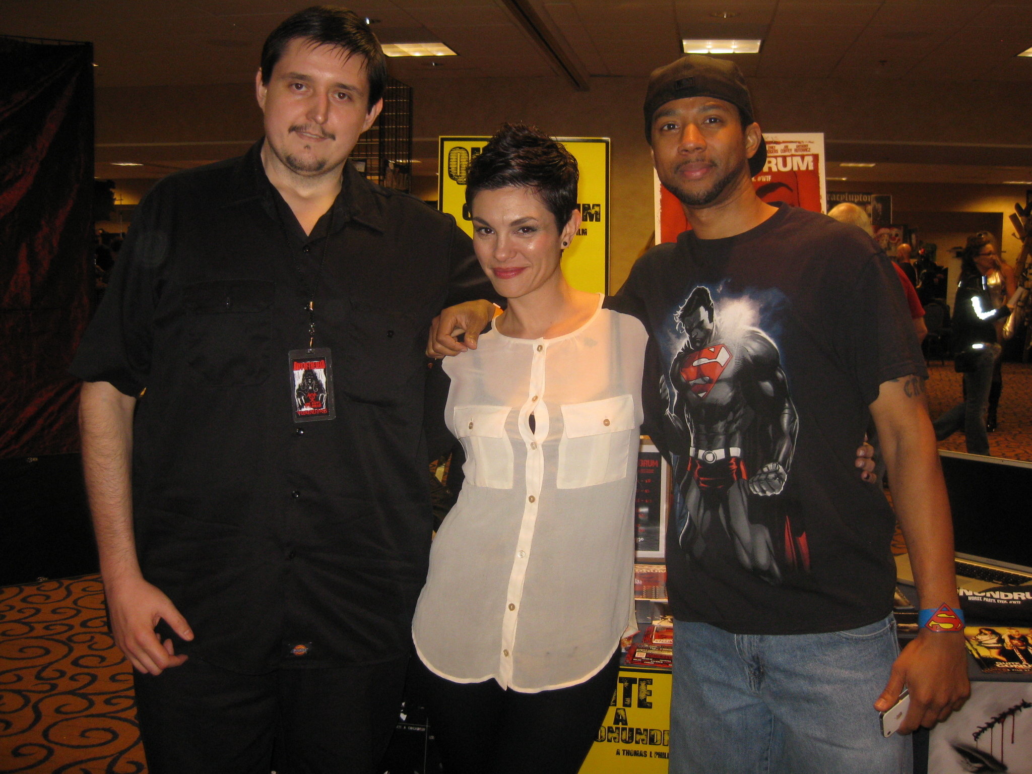 Joey Paul Gowdy (left), Sasha Ramos (center), Christ Greene (right) at the Days of the Dead Horror Convention 2014