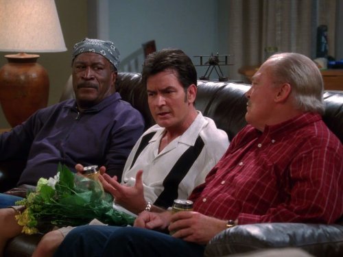 Still of Charlie Sheen, Stacy Keach and John Amos in Two and a Half Men (2003)