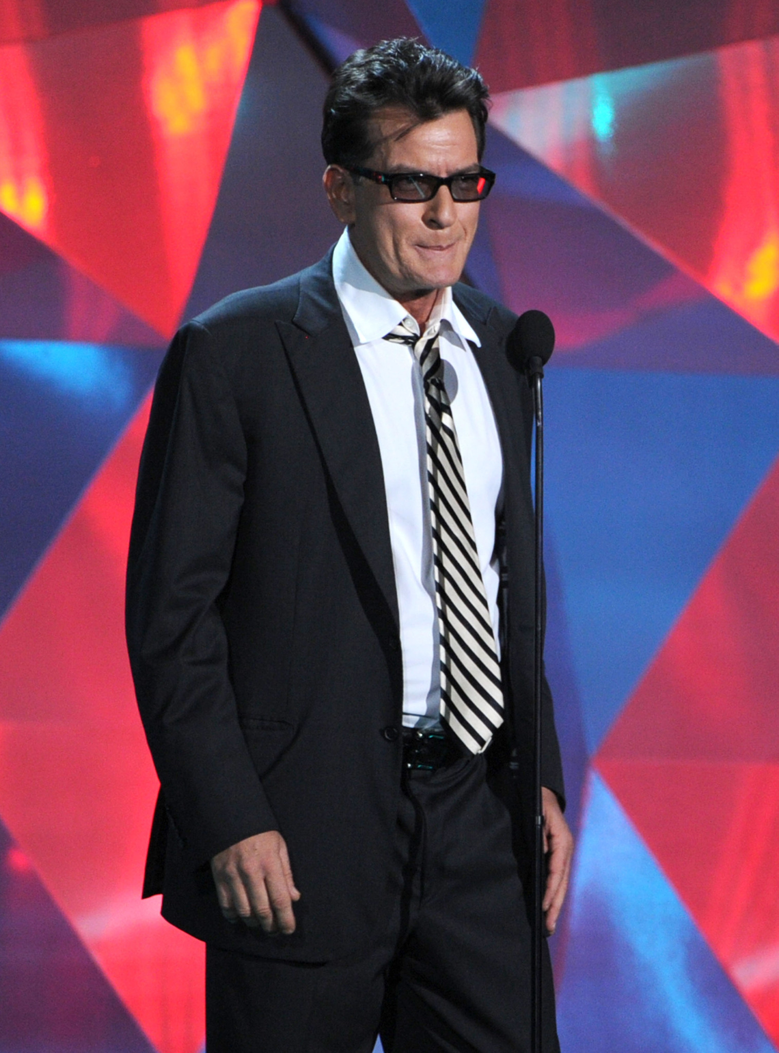 Charlie Sheen at event of 2012 MTV Movie Awards (2012)