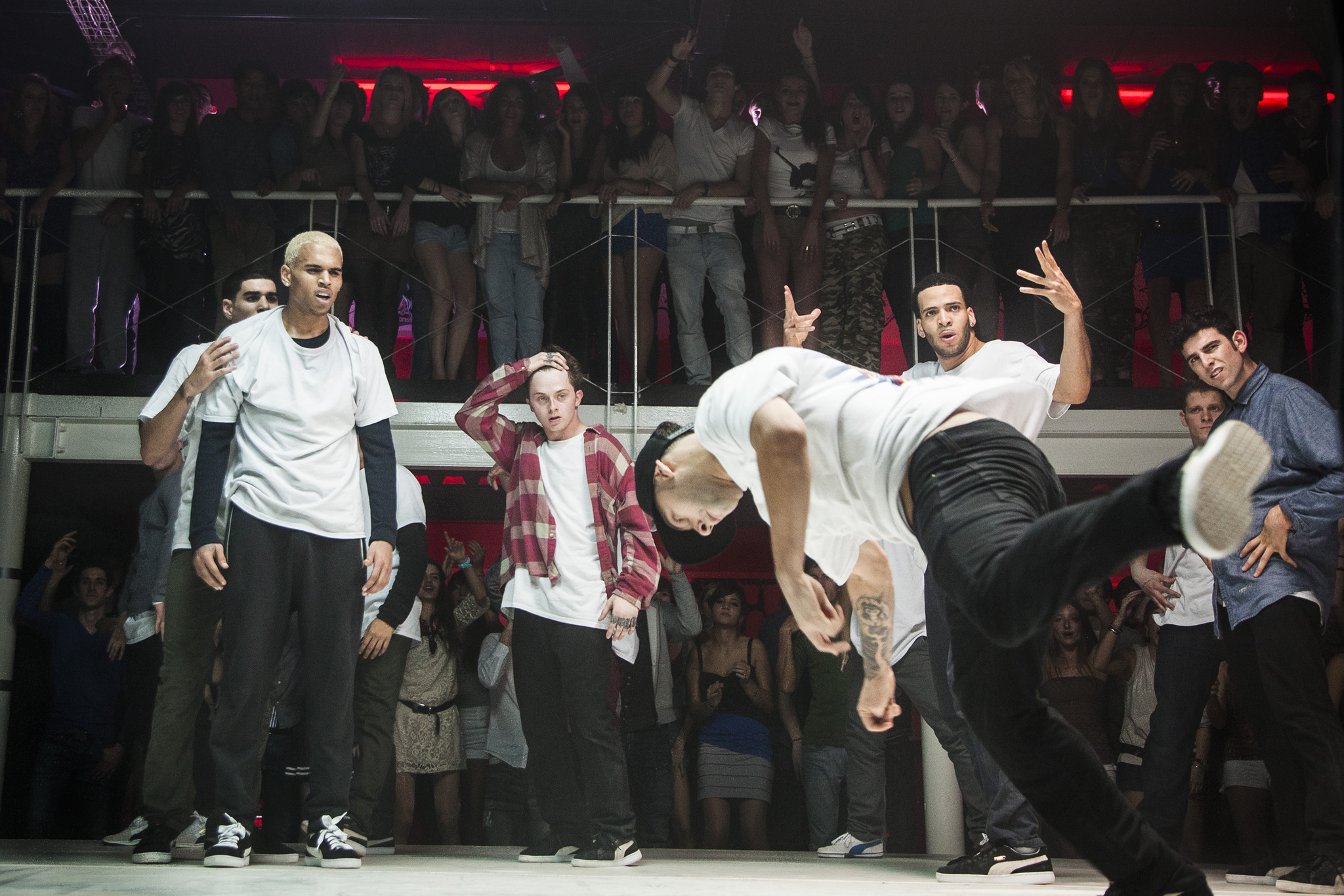 Still of Chris Brown in Sokiu aiksteles dievai (2013)