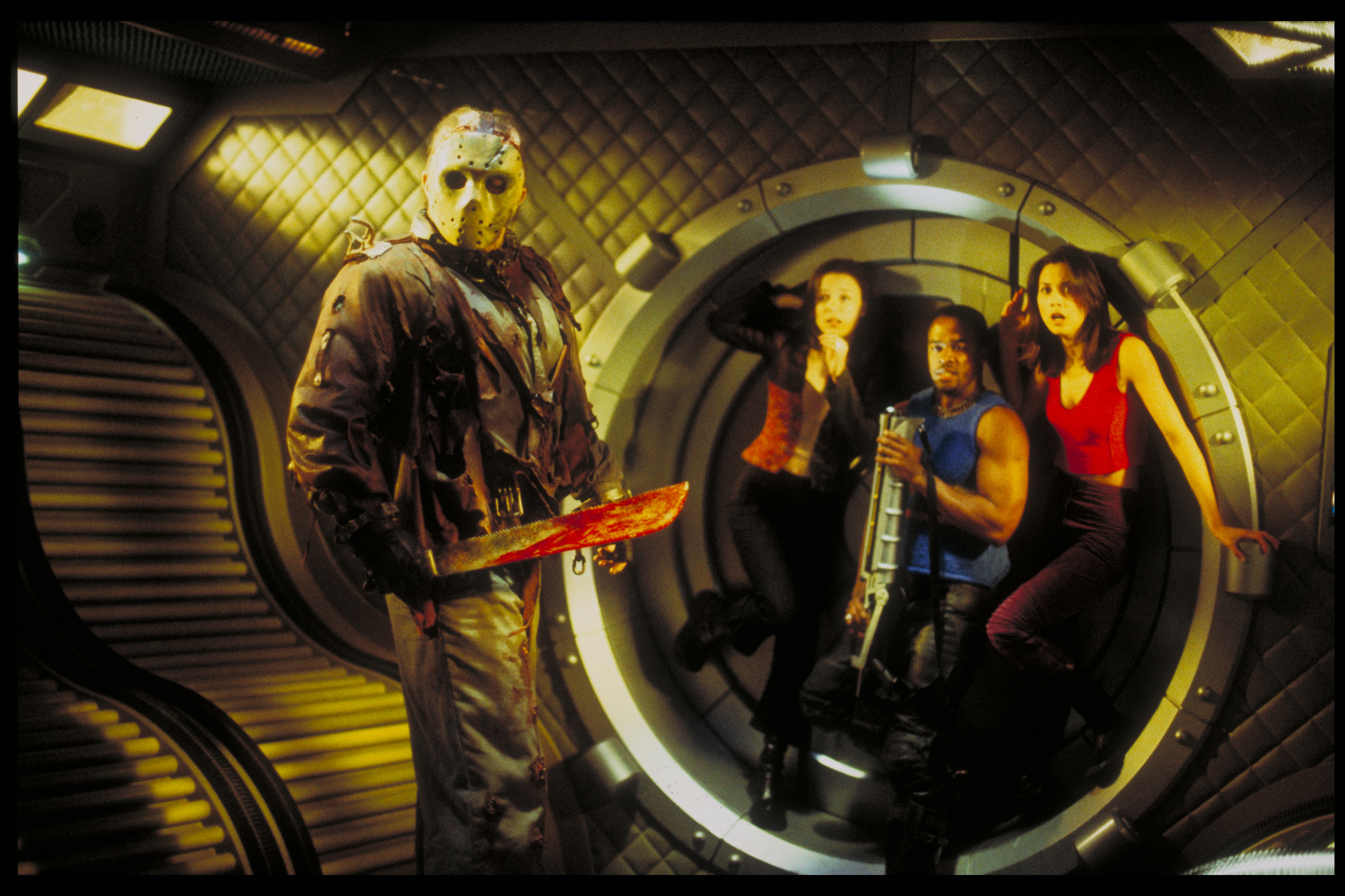 Still of Melyssa Ade, Lexa Doig, Kane Hodder and Derwin Jordan in Dzeisonas X (2001)