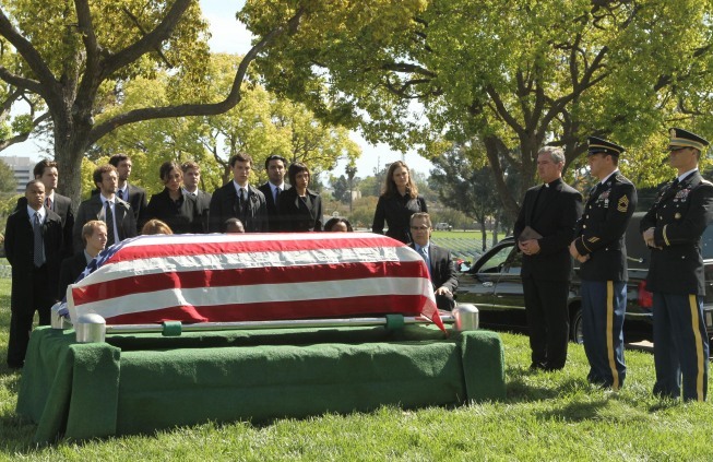 Still of David Boreanaz, Eugene Byrd, Michaela Conlin, Emily Deschanel, Joel David Moore, Pej Vahdat, Michael Grant Terry and Luke Kleintank in Kaulai (2005)