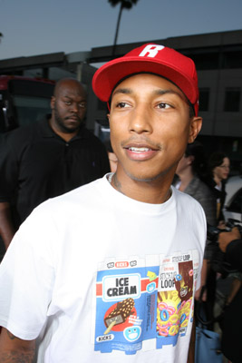 Pharrell Williams at event of Sicko (2007)