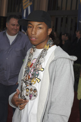 Pharrell Williams at event of 2005 American Music Awards (2005)