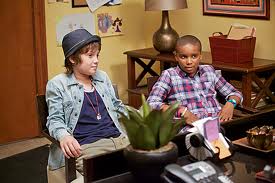 kai caster and donis leonard jr on the set of house of lies