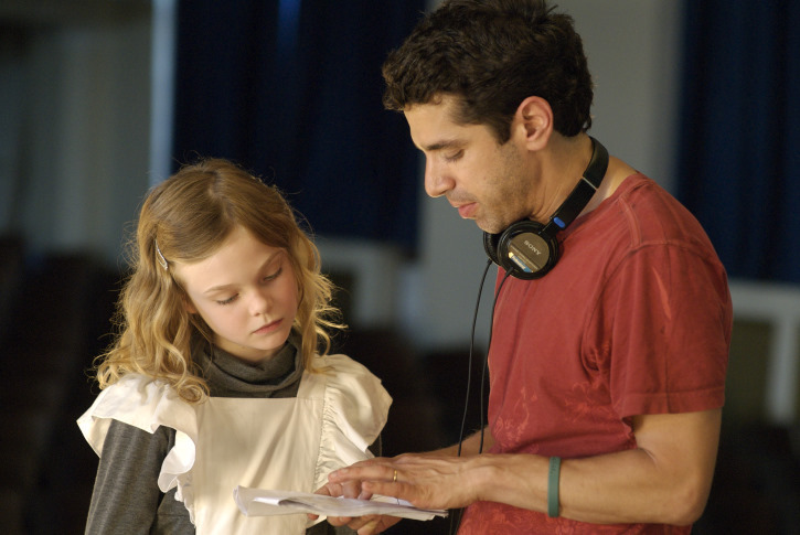 Still of Elle Fanning and Daniel Barnz in Phoebe in Wonderland (2008)