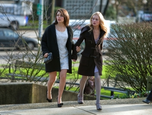 Still of Shiri Appleby and Britt Robertson in Life Unexpected: Love Unexpected (2010)