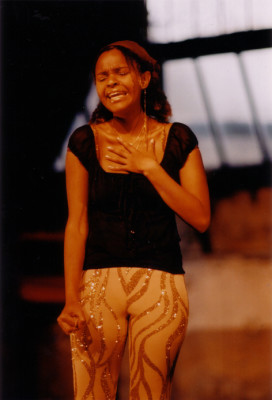 Show at the Theatre Lavoir Graal in Paris, France.(2001)