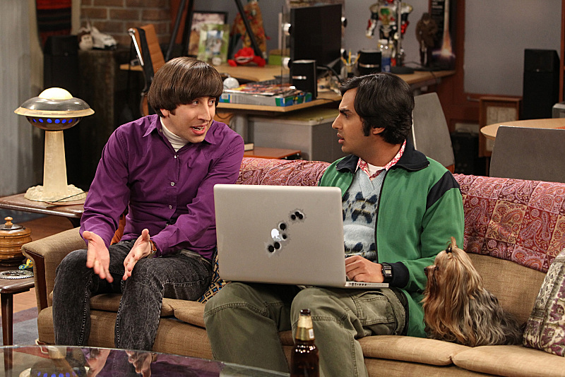 Still of Simon Helberg and Kunal Nayyar in Didziojo sprogimo teorija (2007)