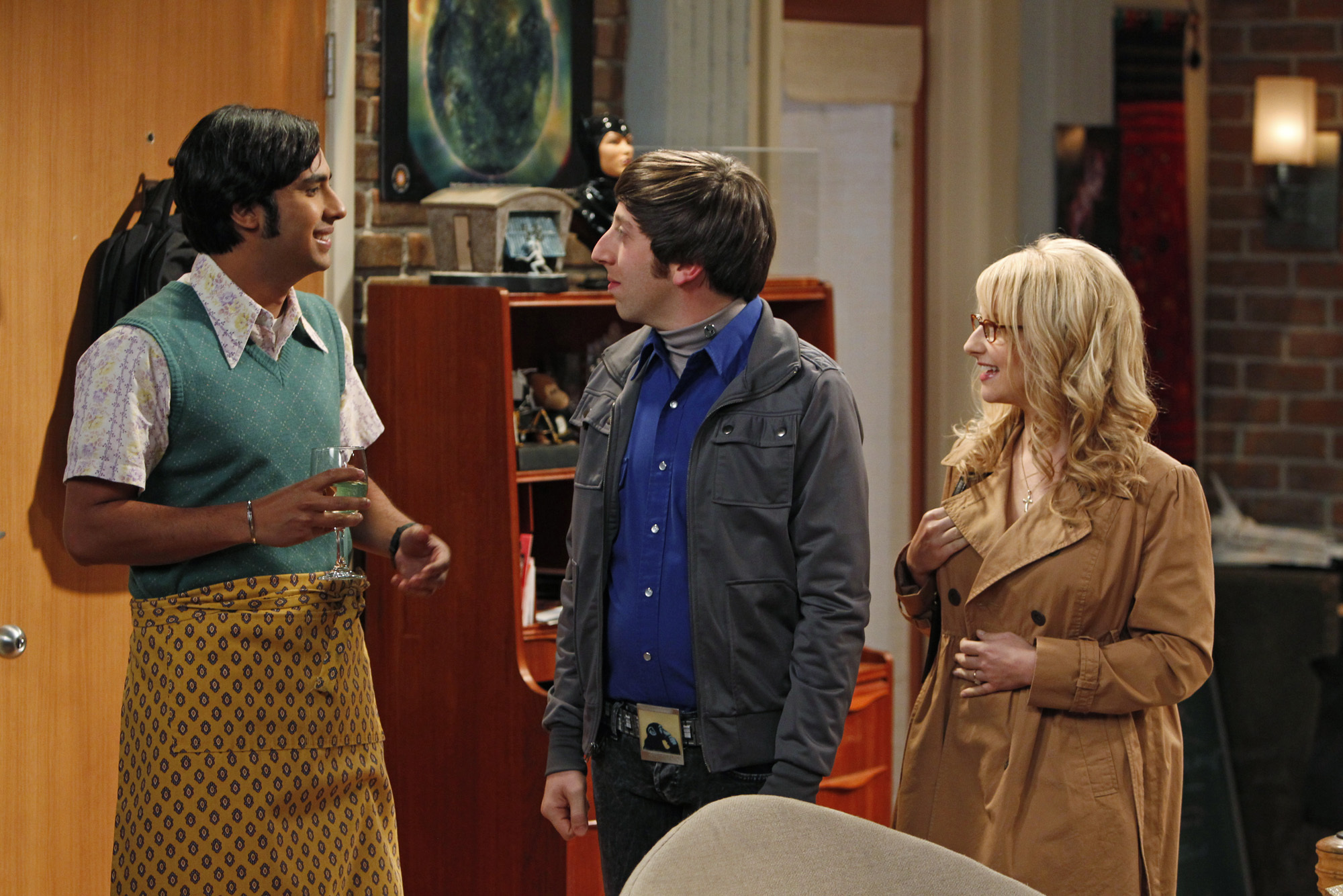 Still of Simon Helberg, Melissa Rauch and Kunal Nayyar in Didziojo sprogimo teorija (2007)