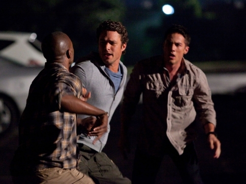 Still of B.J. Britt, Michael Trevino and Taylor Kinney in Vampyro dienorasciai (2009)