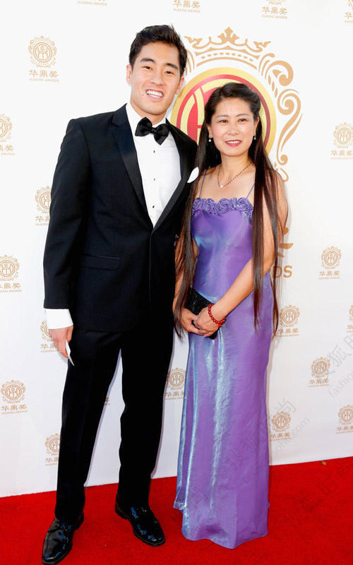 At 12th Huading Film Award Ceremony on June 1, 2014 with Dominic Zhai who played Lee's son in an Indie film.