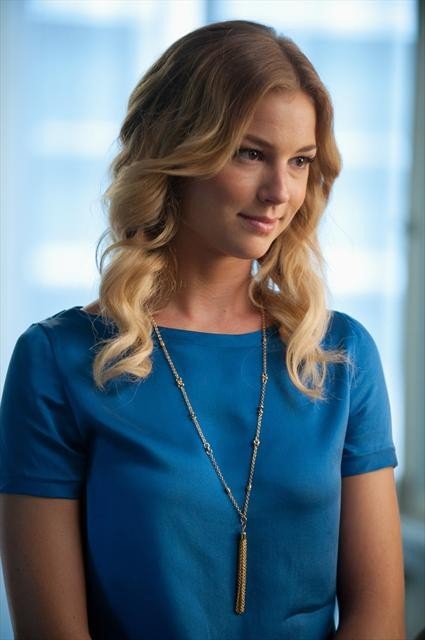 Still of Emily VanCamp in Kerstas (2011)