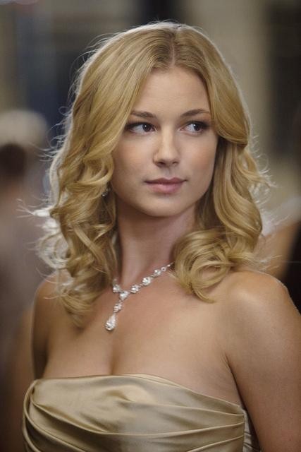 Still of Emily VanCamp in Kerstas (2011)