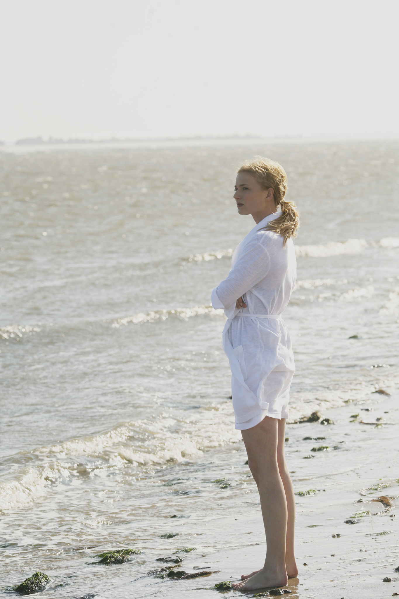 Still of Emily VanCamp in Kerstas (2011)