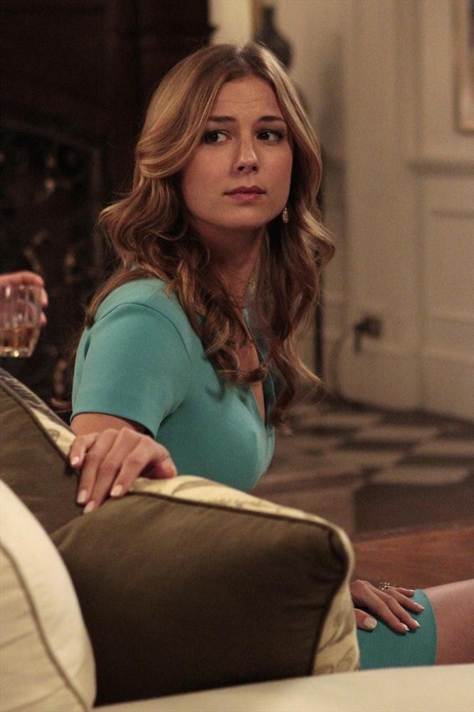 Still of Emily VanCamp in Kerstas (2011)