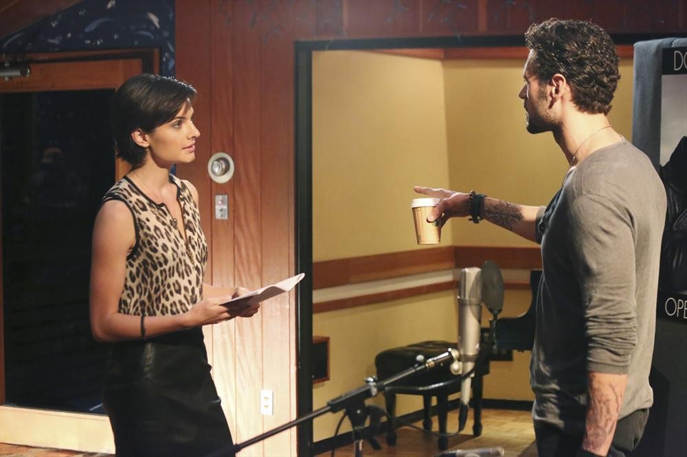 Still of Kendal Rae and Adan Canto in Mixology (2013)