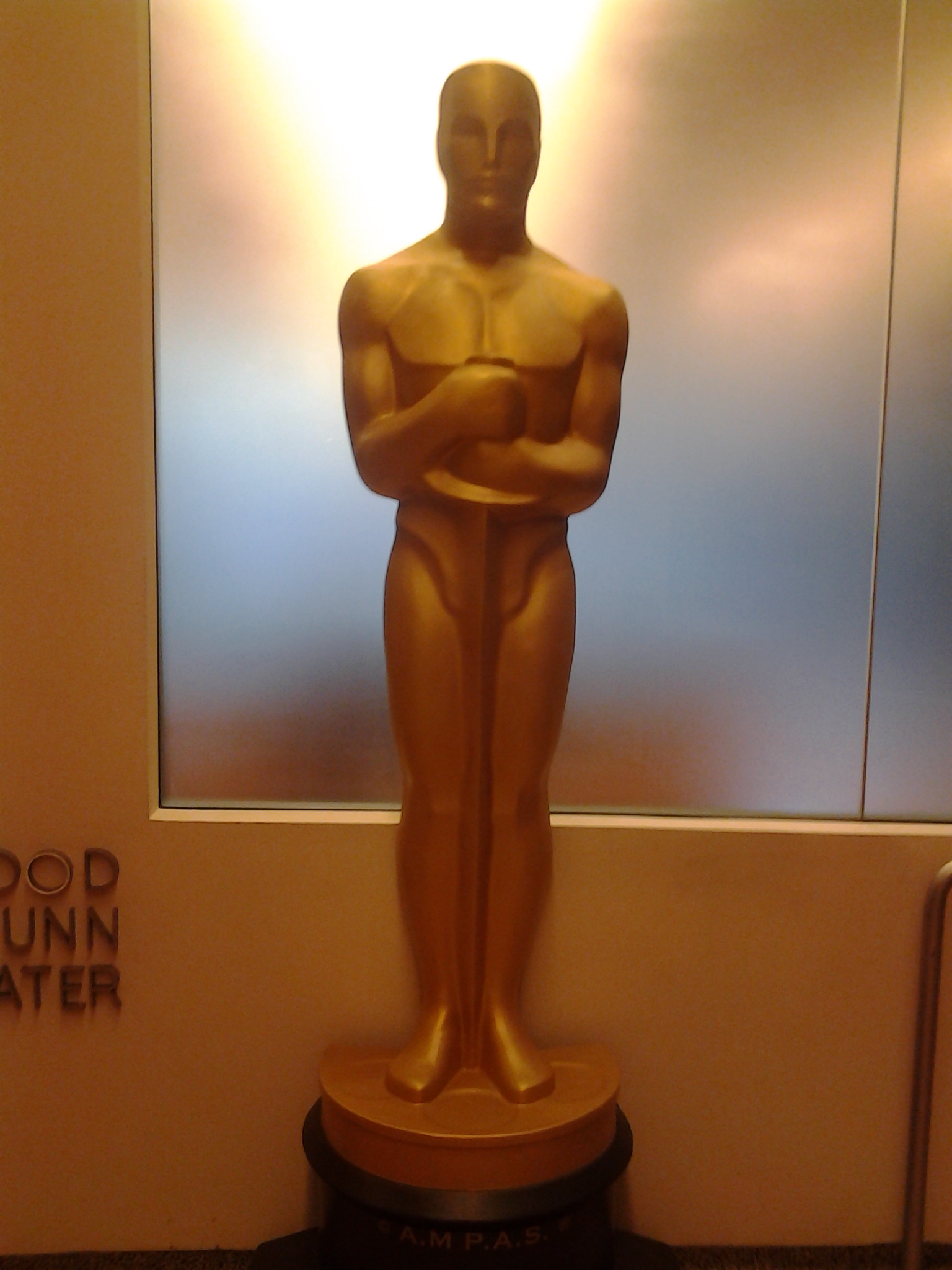 Life size Academy Award. You are in my scopes.