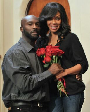 Ro Brooks and Wendy Raquel Robinson, on set of 