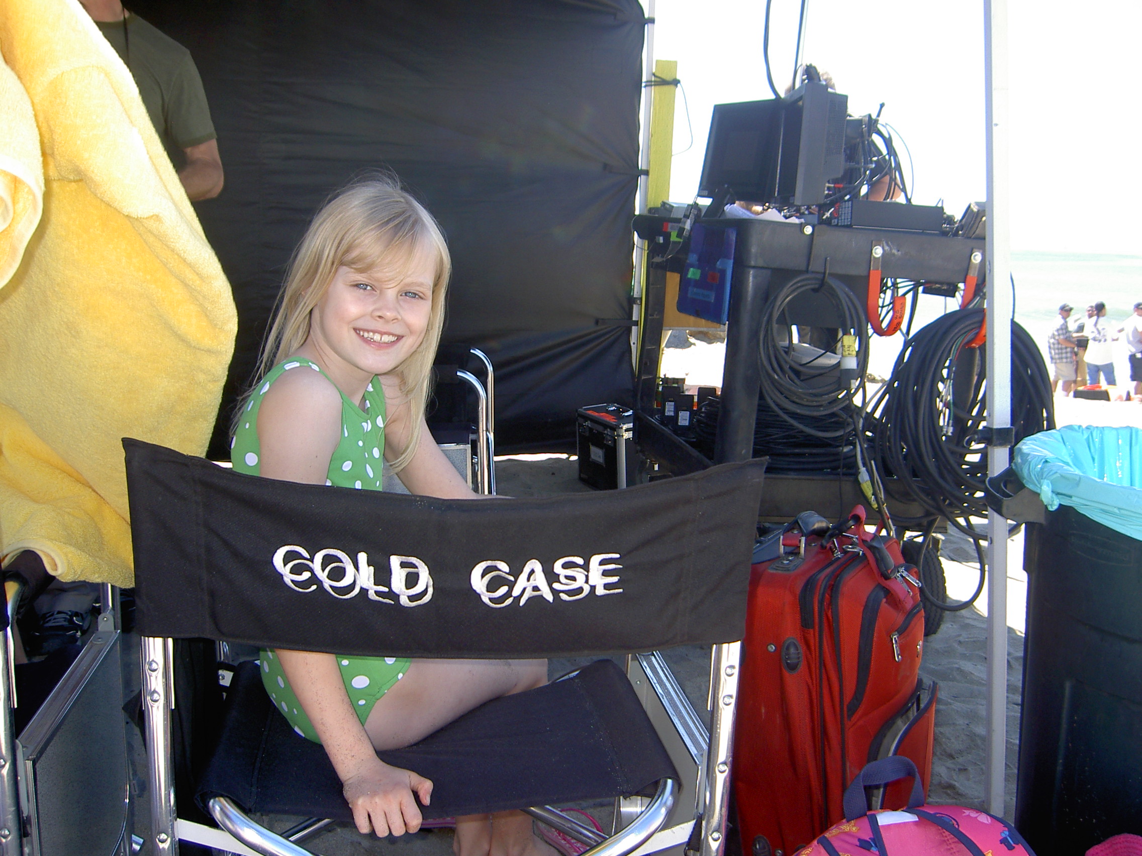Harley as young Lily Rush (Kathryn Morris)on Cold Case set.