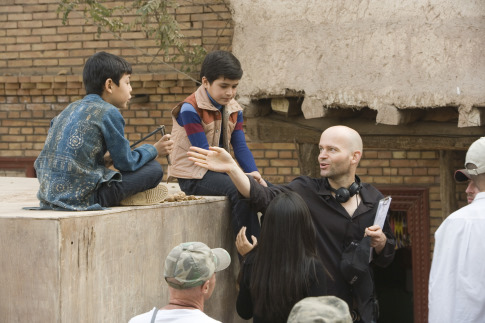 Marc Forster, Zekeria Ebrahimi and Ahmad Khan Mahmoodzada in Begantis paskui aitvara (2007)