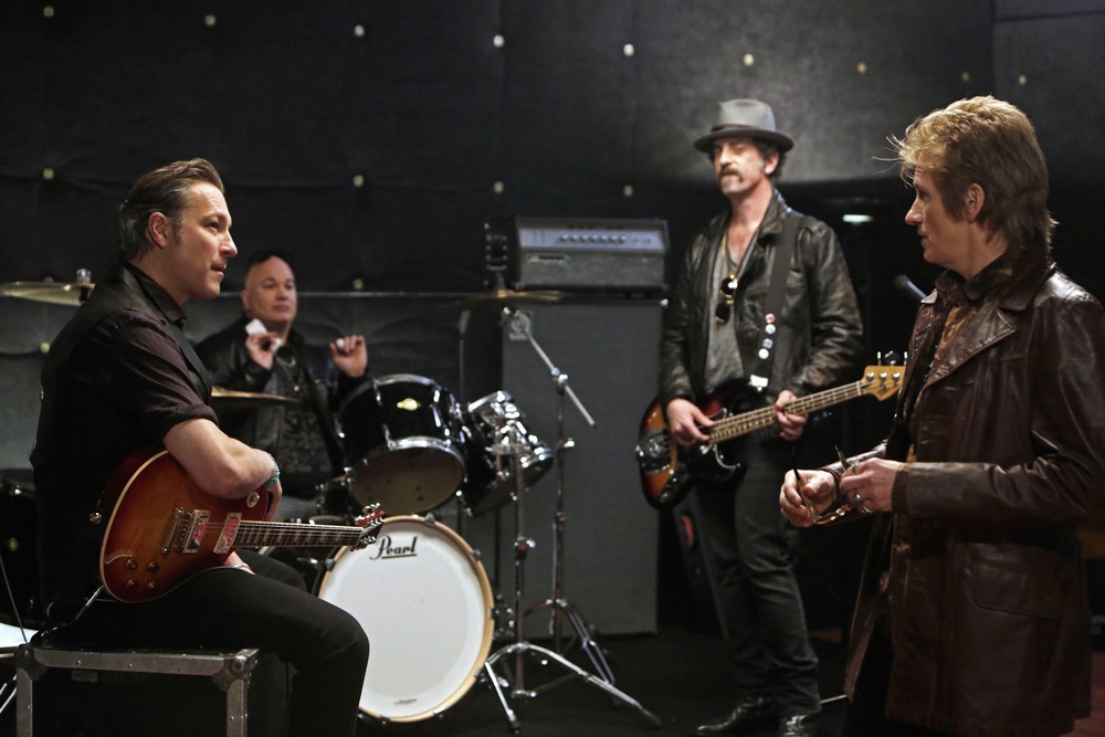 Still of Denis Leary, John Ales, John Corbett and Robert Kelly in Sex&Drugs&Rock&Roll (2015)